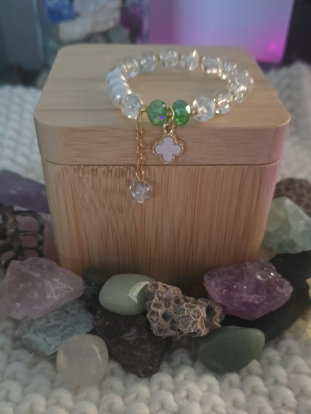 Green Clear and Pearl Glass Beaded Charm Bracelet